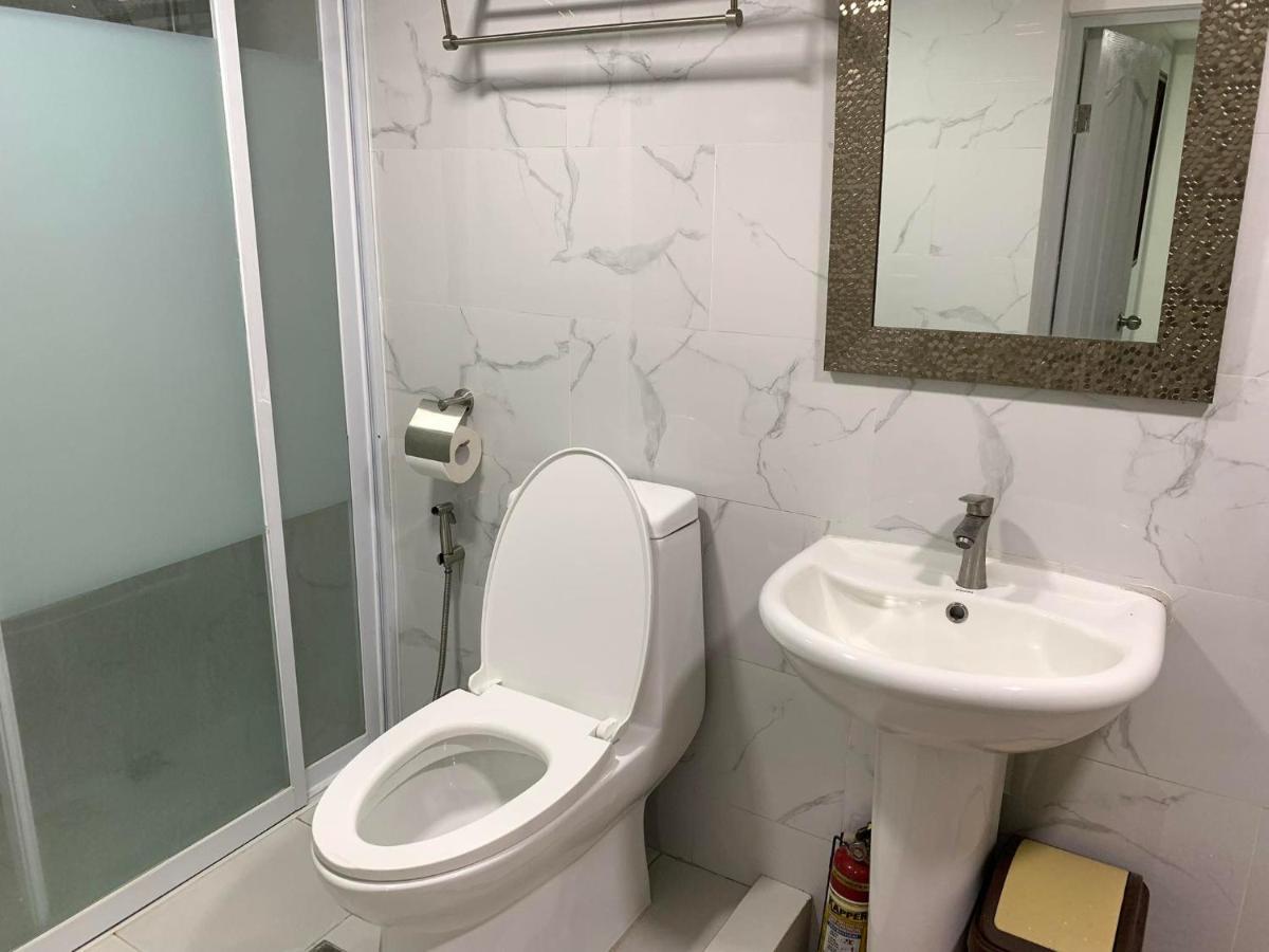 2 Bedroom Condo Unit With City And Mountain View Cebu Zewnętrze zdjęcie
