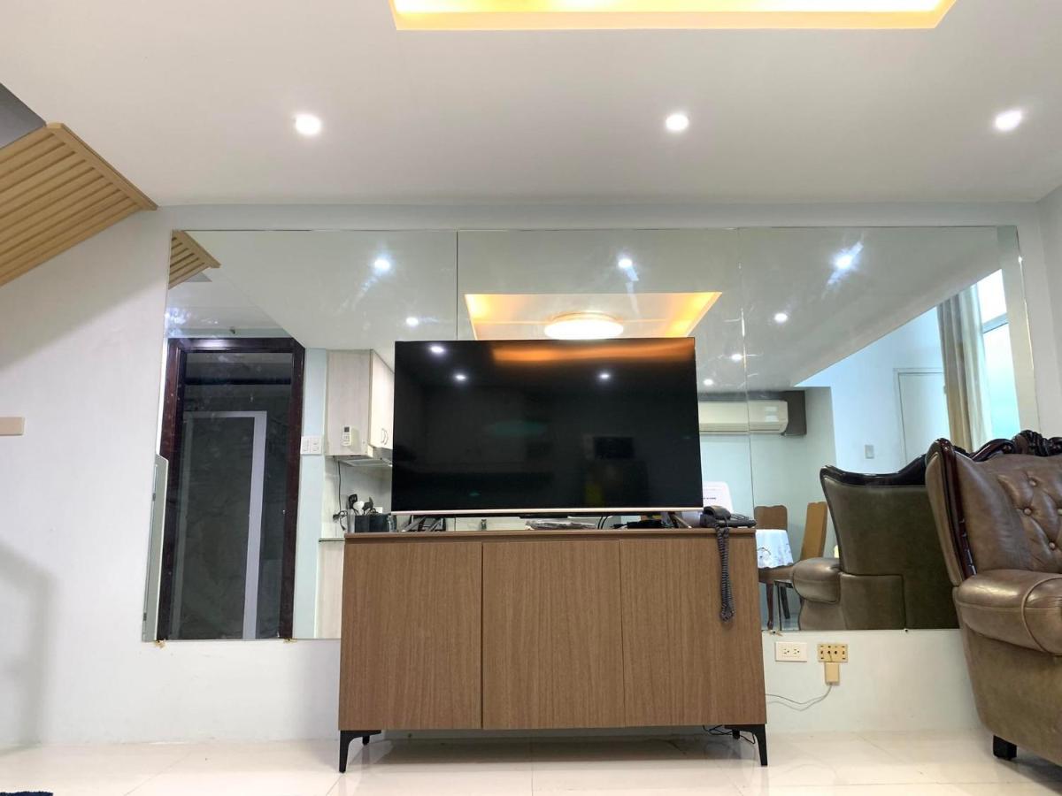 2 Bedroom Condo Unit With City And Mountain View Cebu Zewnętrze zdjęcie