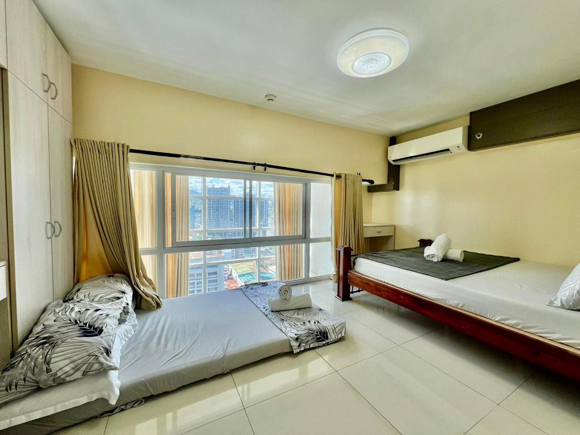 2 Bedroom Condo Unit With City And Mountain View Cebu Zewnętrze zdjęcie