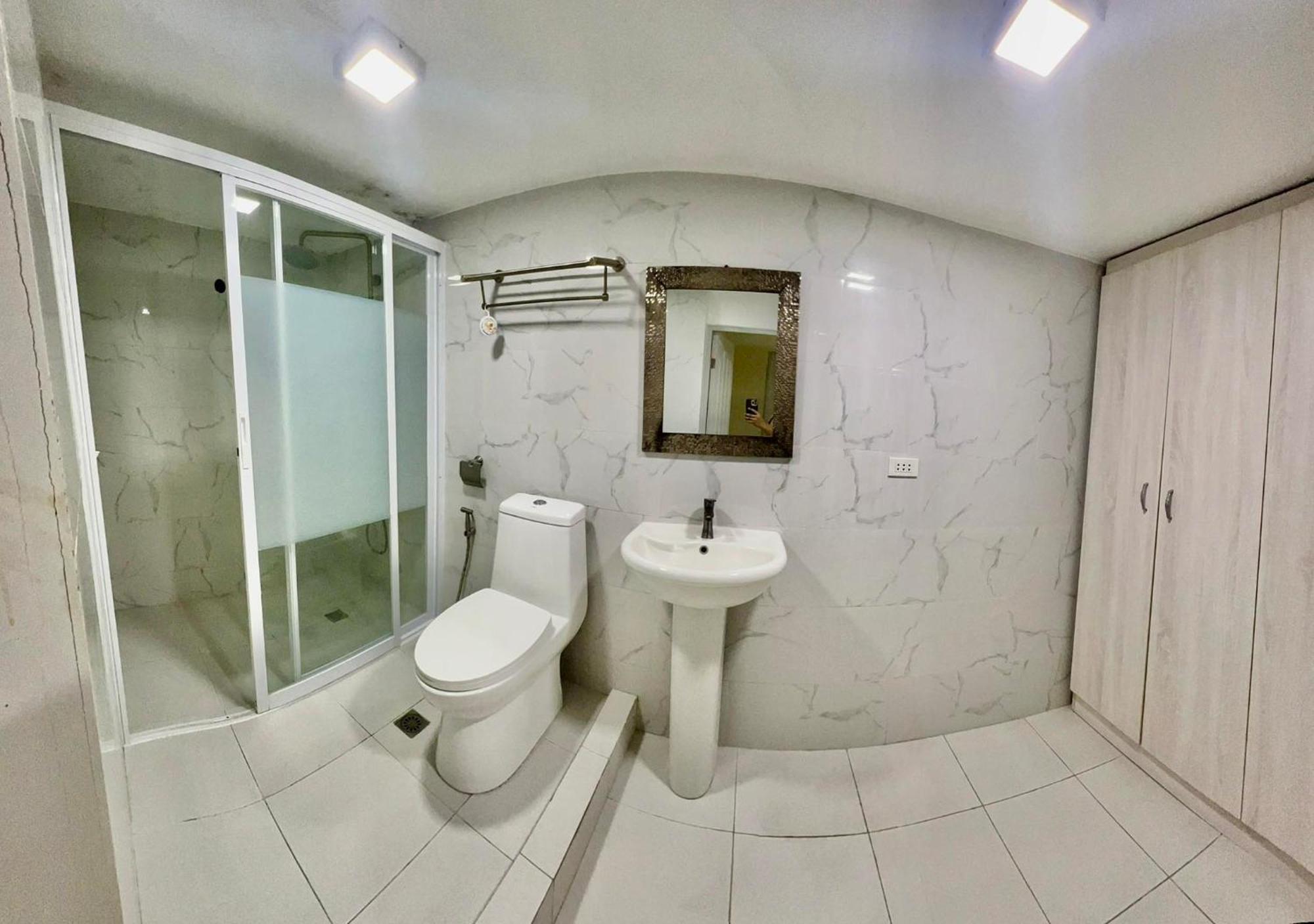 2 Bedroom Condo Unit With City And Mountain View Cebu Zewnętrze zdjęcie